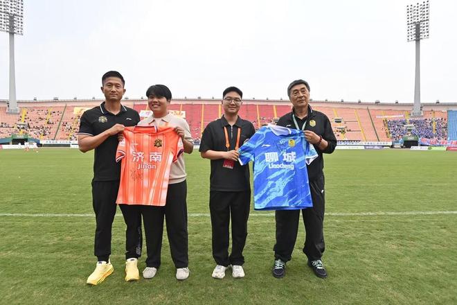 近千名选手“对决”，省级定向赛在东莞滨海湾启幕