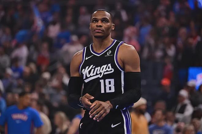 NBA新赛季前瞻:尼克斯卫冕难 76人豪组四巨头