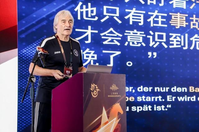 德尚:姆巴佩清楚发言时不只代表自己,他作为队长成长很多