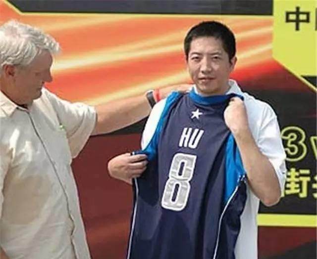 一个安徽大学的副校长，被自己20岁和15岁的两个亲闺女，亲手举报
