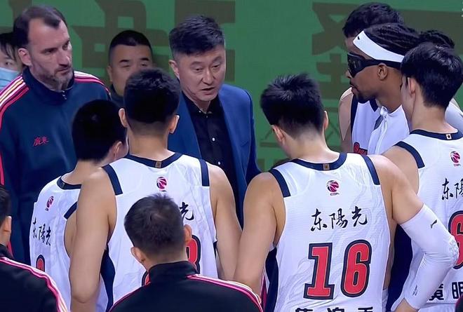 本·西蒙斯零限制参加训练营!1份底薪合同或让他重回76人