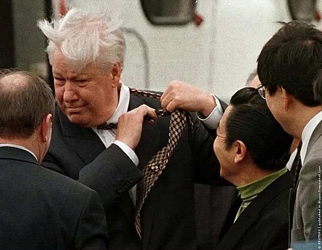 于根伟：领导提了很多好建议，赛前我们还专门重温了会议精神