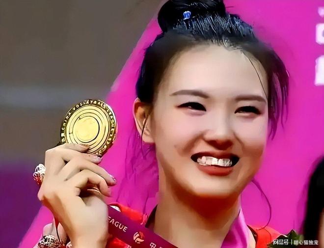 终于等到你！福基纳摘掉无冠最伟大帽子！