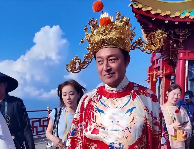 文班亚马5年续约细节曝光，主动放弃5100万