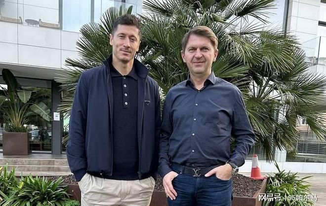 图片报:诺伊尔退出国家队后,乌尔比希是热门接班人