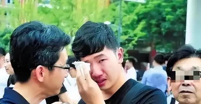 Here we go!罗马诺:斯通斯加盟国米,将签约2年