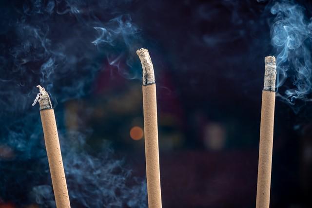大白边罕见发声，发文致谢上海，打消质疑，卢伟却被打脸