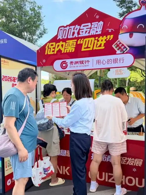 12秒99！吴艳妮全国赛摘金，莫家蝶意外摔倒留遗憾
