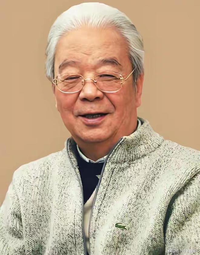 米兰官宣41岁阿莫林出任新帅！签约2年，曼联节省1000万镑赔偿金