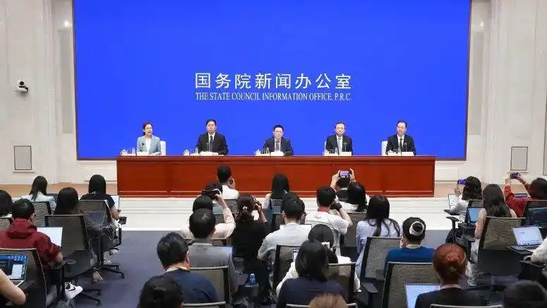 欧冠榜首大战!数据:巴萨神锋复出 欲斩大巴黎