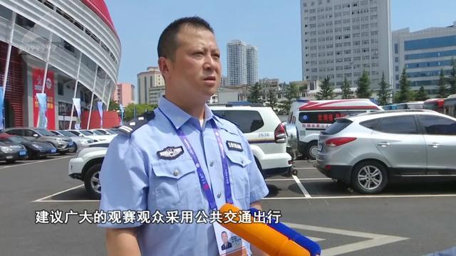 温网中国四将出场时间敲定，弗基纳甩掉无冠帽，凯斯变身三冠王